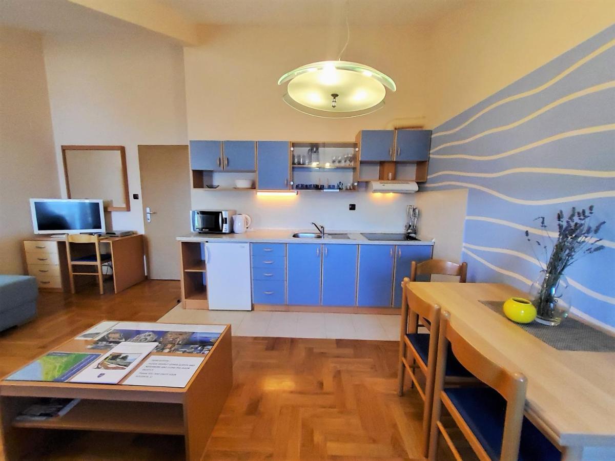 Apartments Petra I Karlo Turanj Dış mekan fotoğraf