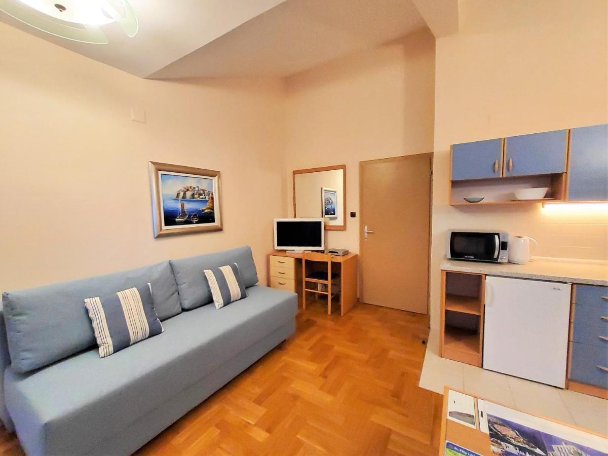 Apartments Petra I Karlo Turanj Dış mekan fotoğraf